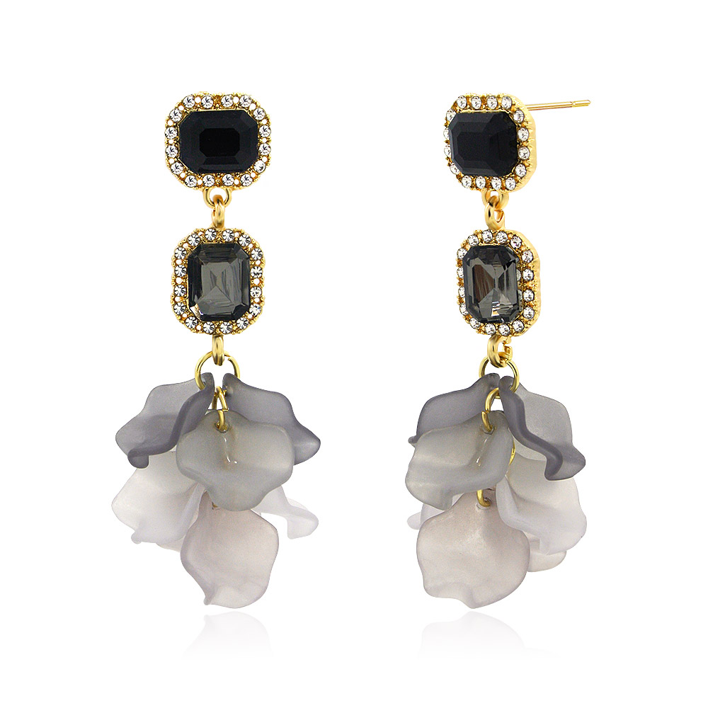 Detailed view of the three-layered design of the Dangle Flower Petals Earring