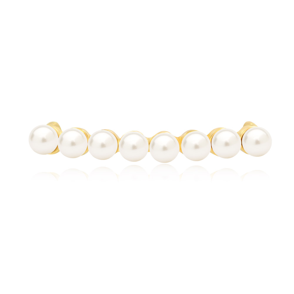 Detailed view of the Pearl Shoe Charm's gold bar and eight white pearls