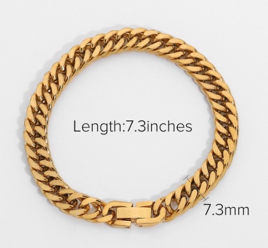 Detail of the gold plated bangle's thickness and clasp