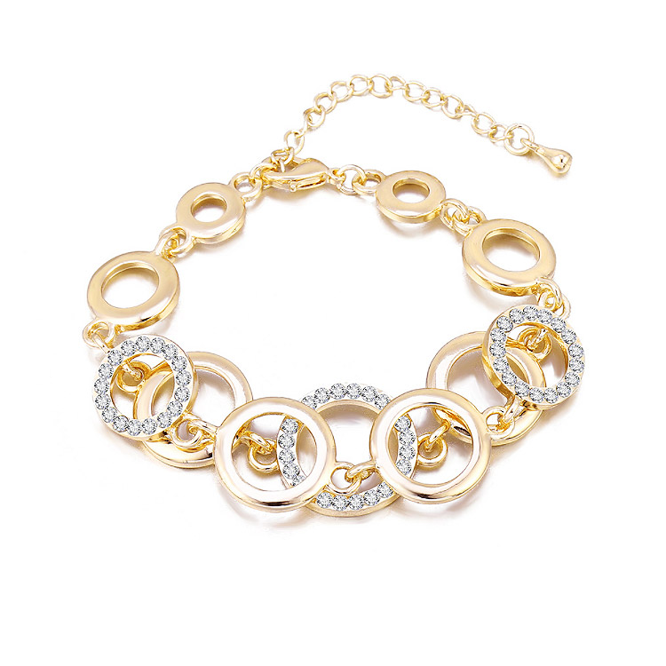 Detailed view of the Endless Link Bracelet's crystal links