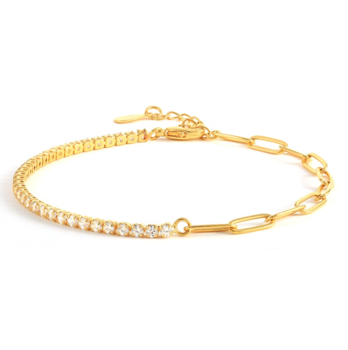 Detailed view of the gold link chain tennis bracelet with mixed chain design