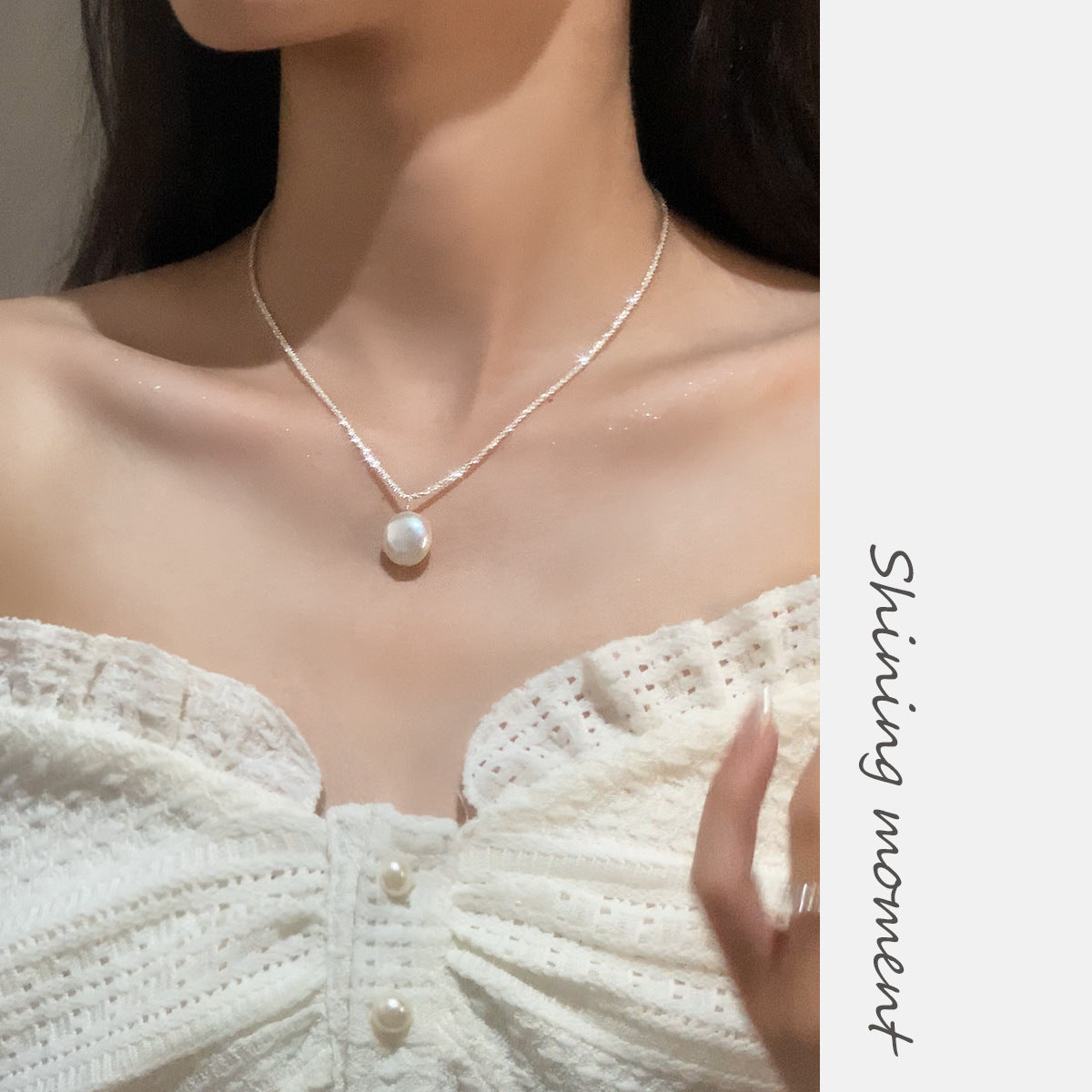 A model wearing the 925 silver vintage baroque pearl bling chain necklace