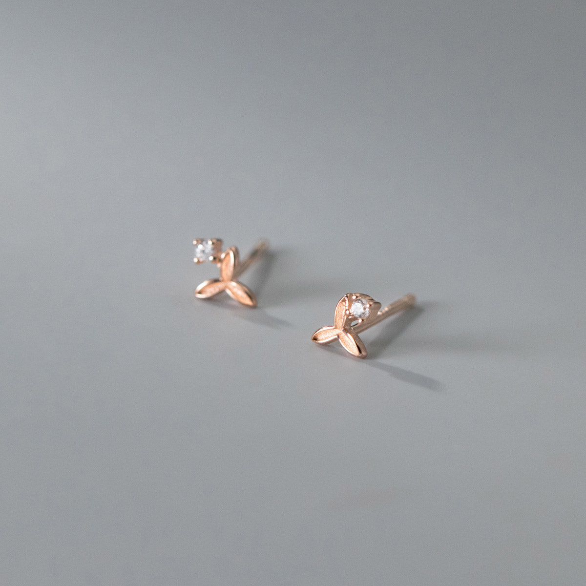 Rose gold zircon flower stud earrings