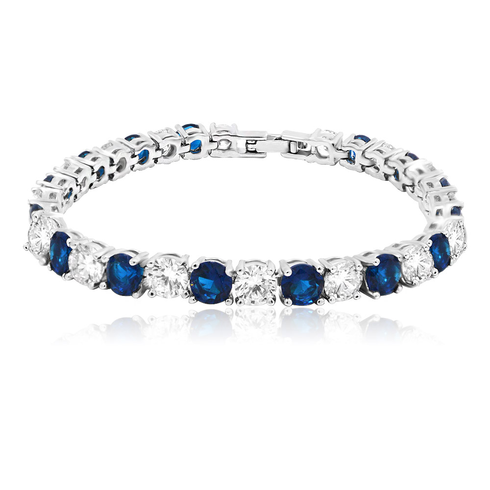 Close-up view of the Sapphire White Tennis Bracelet clasp and gemstone setting