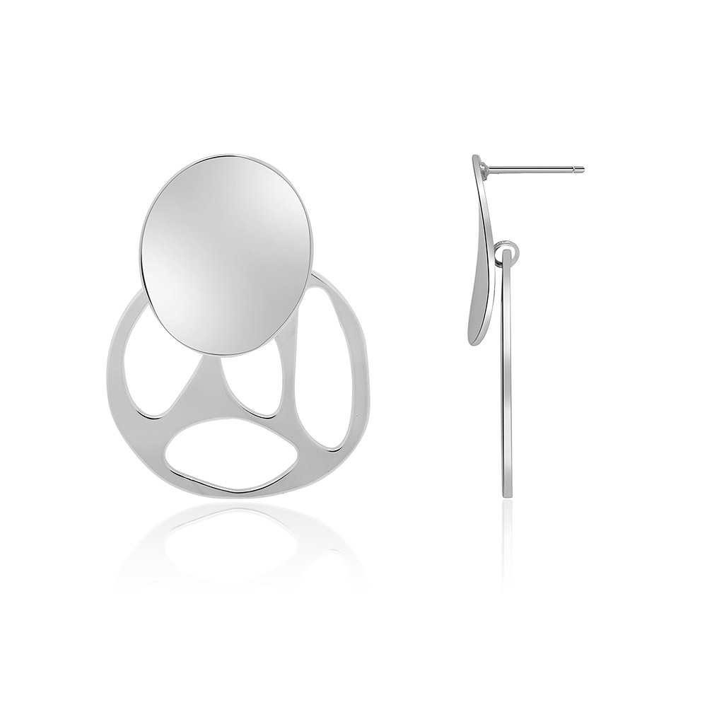 Close-up view of the openwork round earrings showcasing the polished brass and rhodium plating