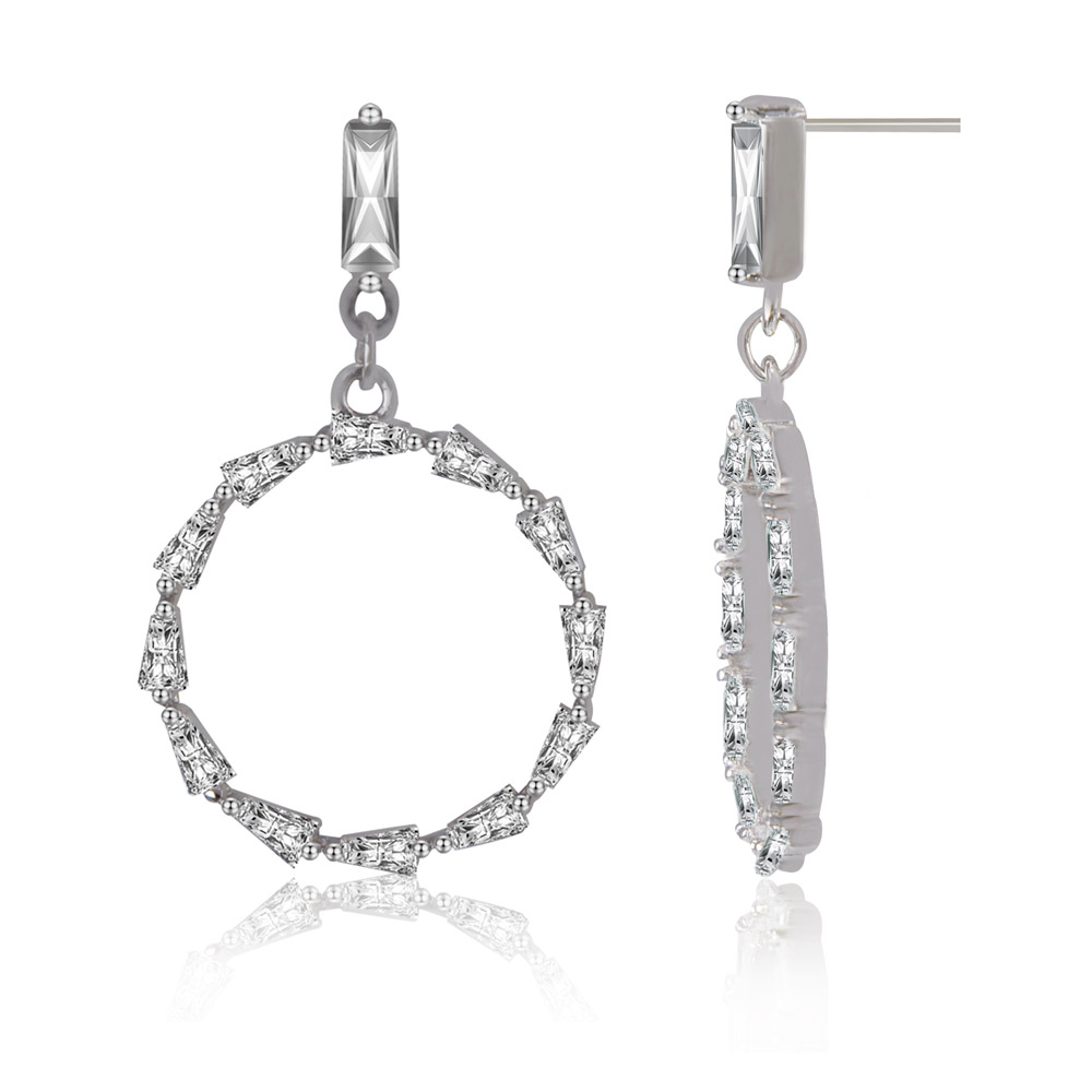Detailed close-up view of the intricate geometric design and sparkling cubic zirconia on the Elegant Round Earring.