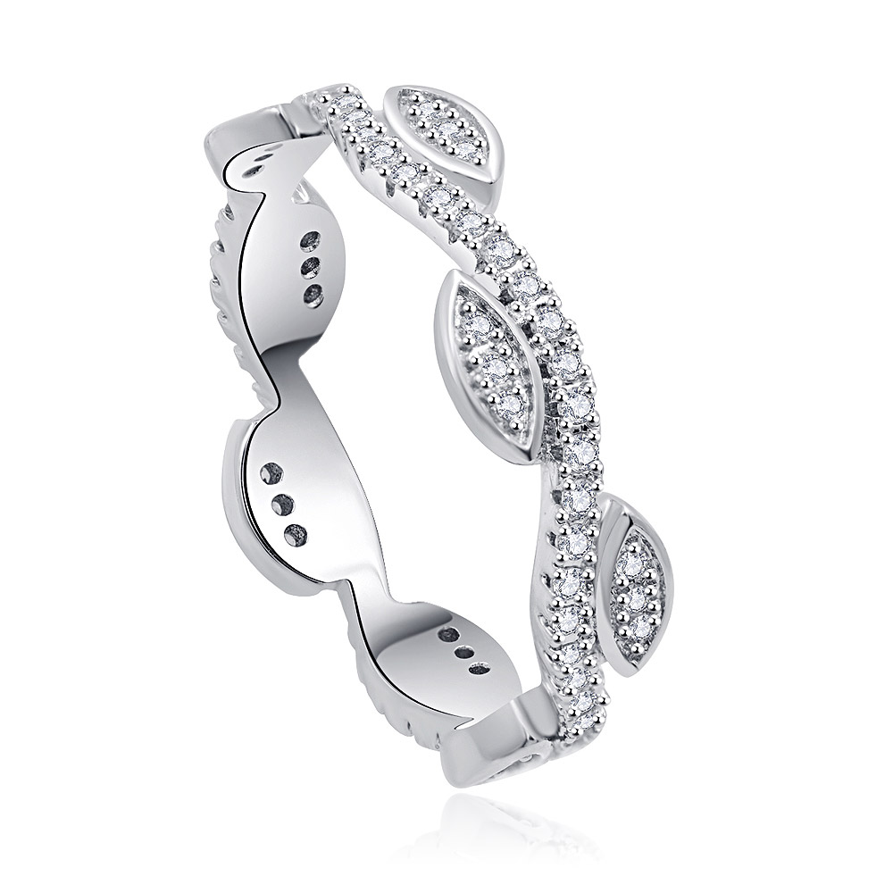 Side view of the vintage leaf CZ ring