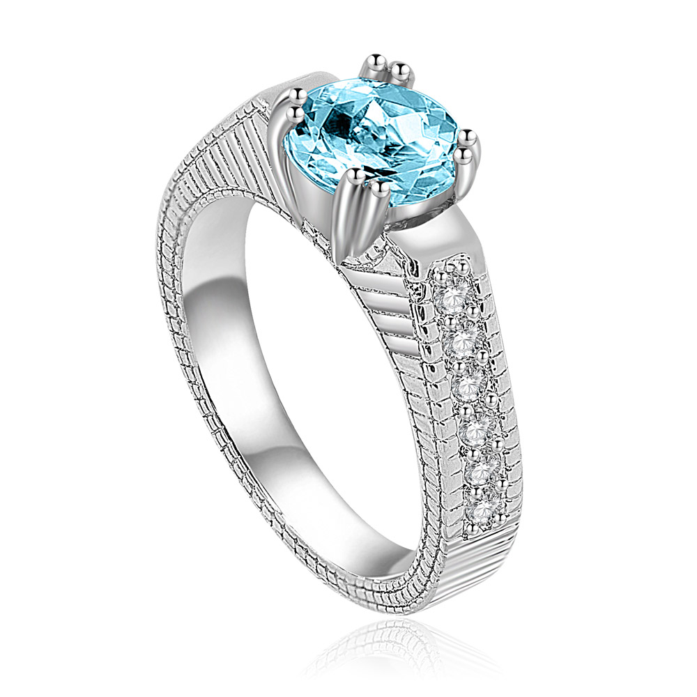 Detailed side view of the Aquamarine Solitaire Ring's setting