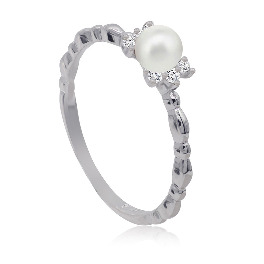 Side profile of the Pearl CZ Fine Band Ring