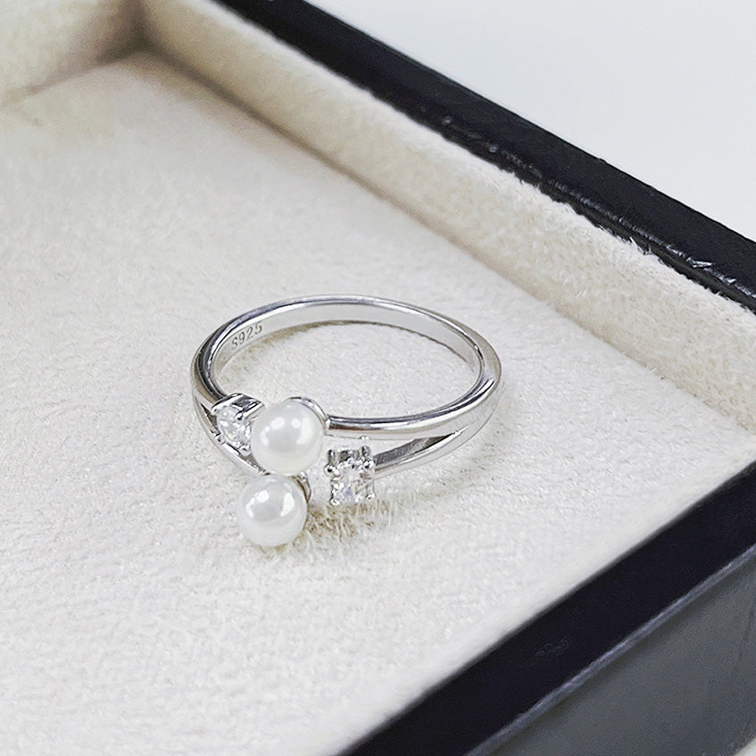 S925 stamp on the sterling silver ring band