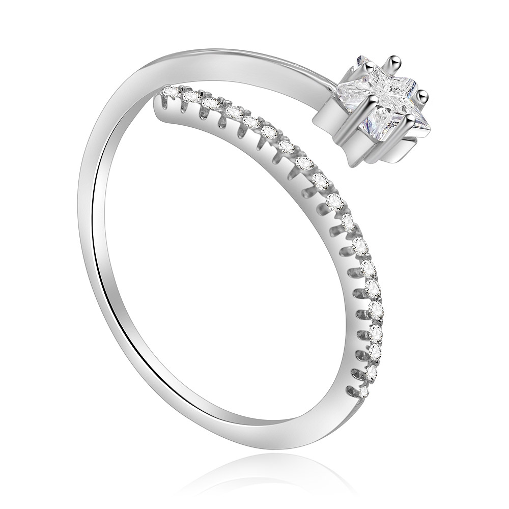 Detailed view of the Stackable Solitaire Princess-Cut Star Ring band with smaller stones