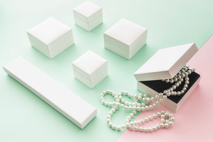 custom jewelry packaging