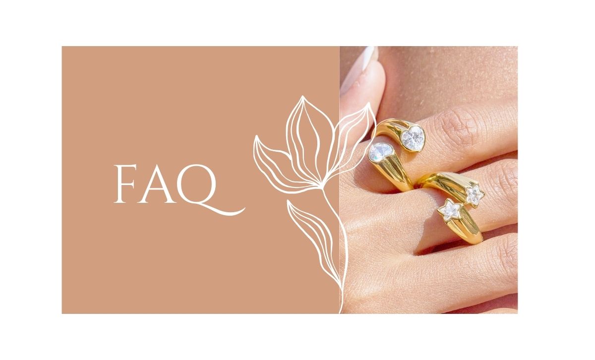 Gold star adjustable rings shown on hand – fashion-forward wholesale stainless steel rings with customizable logo packaging for boutique and salon suppliers.